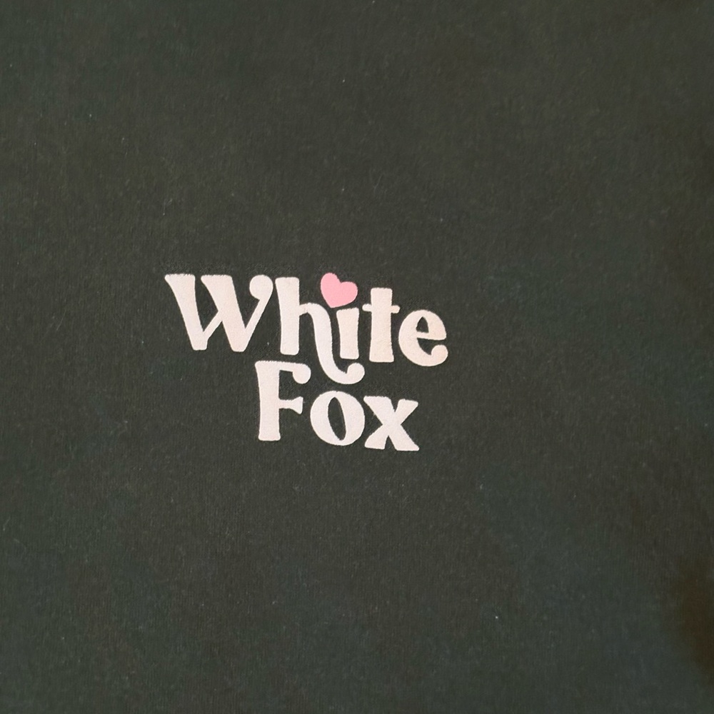 White Fox
All You Need Is Love Hoodie Forest Green, size XXS-XS, USED - Picture 7 of 16
